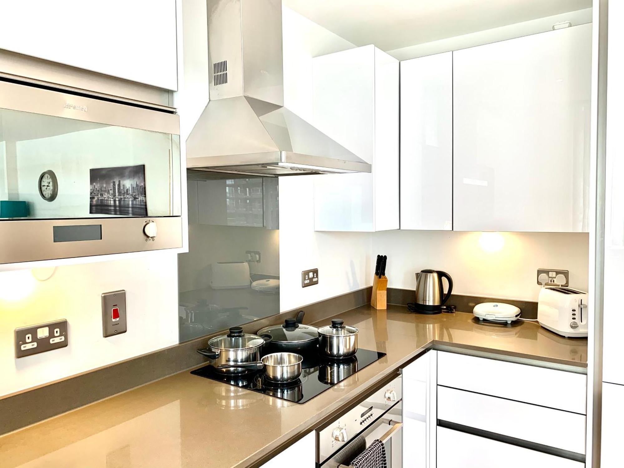 Modern London Excel 2 Bedrooms 2 Bathrooms, Parking, Kitchen, Lounge, Balcony Apartment Exteriér fotografie